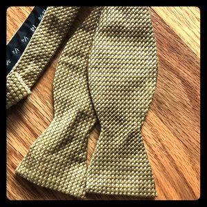 Brooks Brothers bow tie